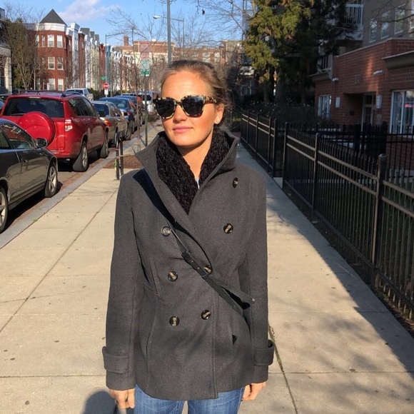 Meet your Posher, Katie - Picture 3 of 4